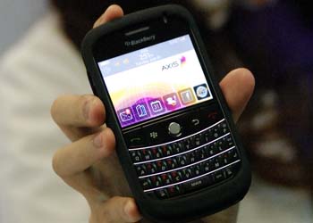 Andalkan Paket Unlimited, Axis Bidik Sejuta Pengguna BlackBerry